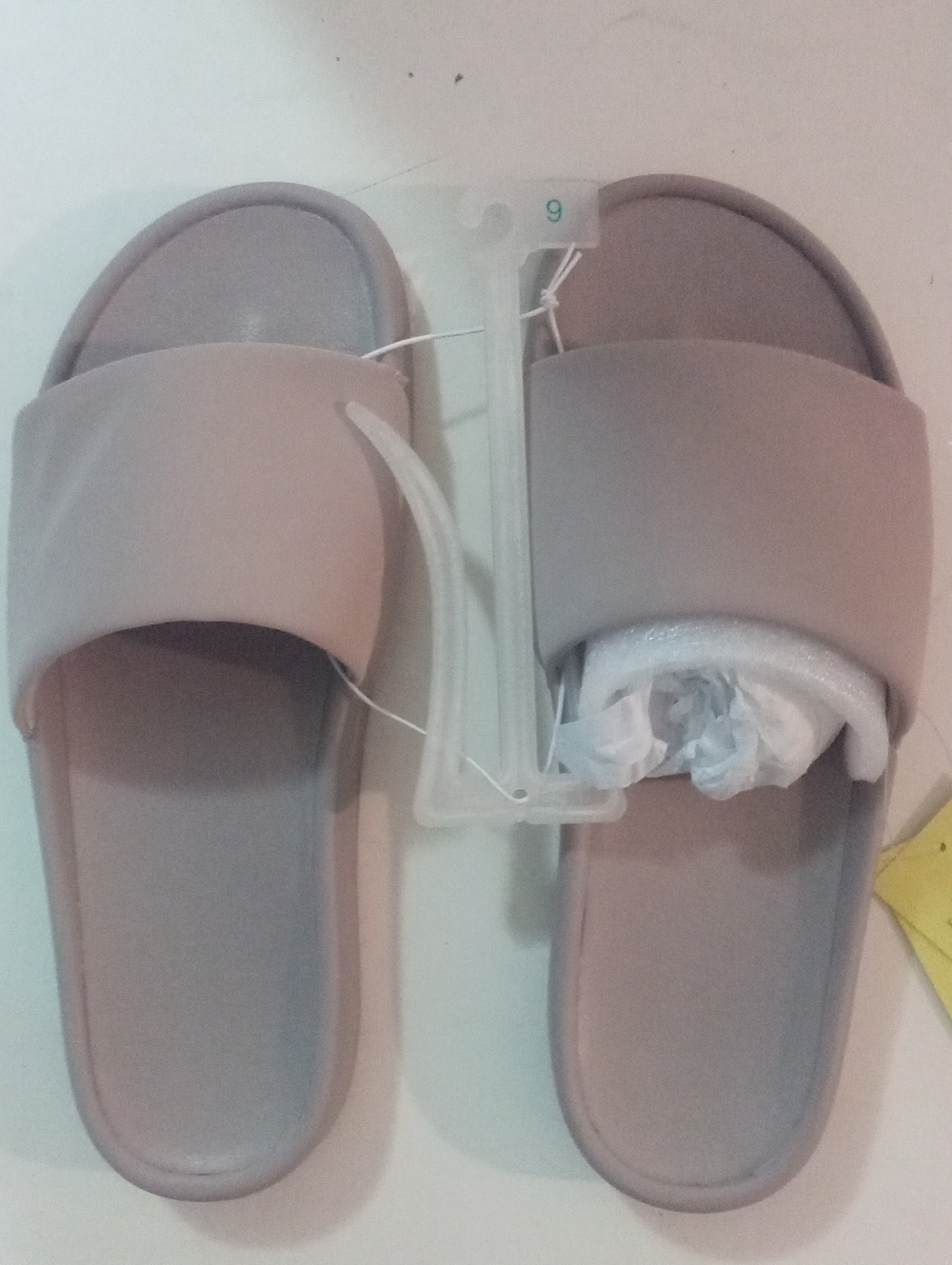 All In Motion Slide Sandals Sz 9 NWT $35 Light Taupe Makenna